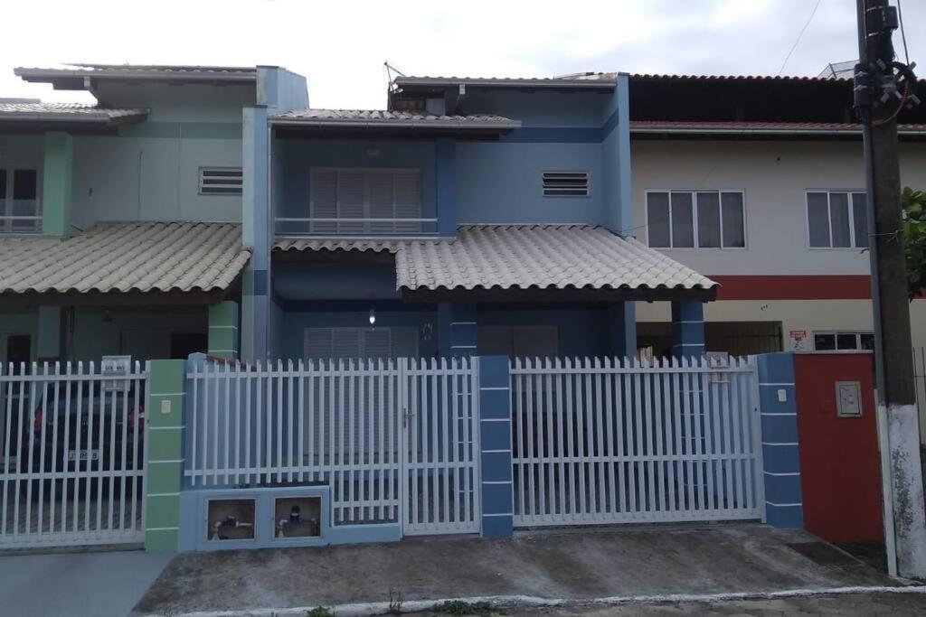 Otima Casa Em Penha Sc Beto Carrero Ideal Para Familias Экстерьер фото